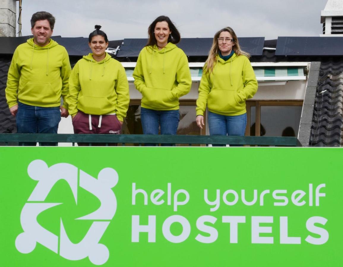 Help Yourself Hostels - Carcavelos Coast Екстериор снимка