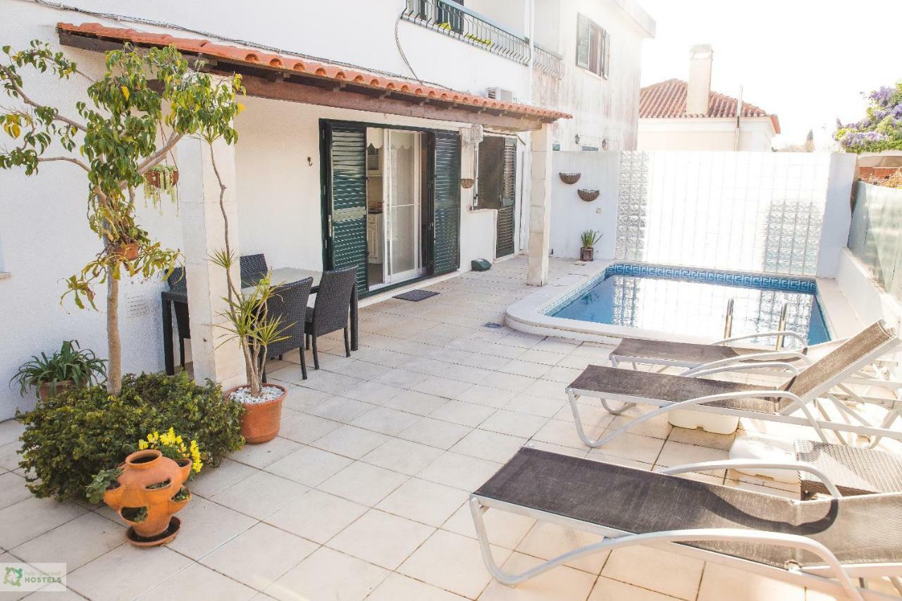 Help Yourself Hostels - Carcavelos Coast Екстериор снимка