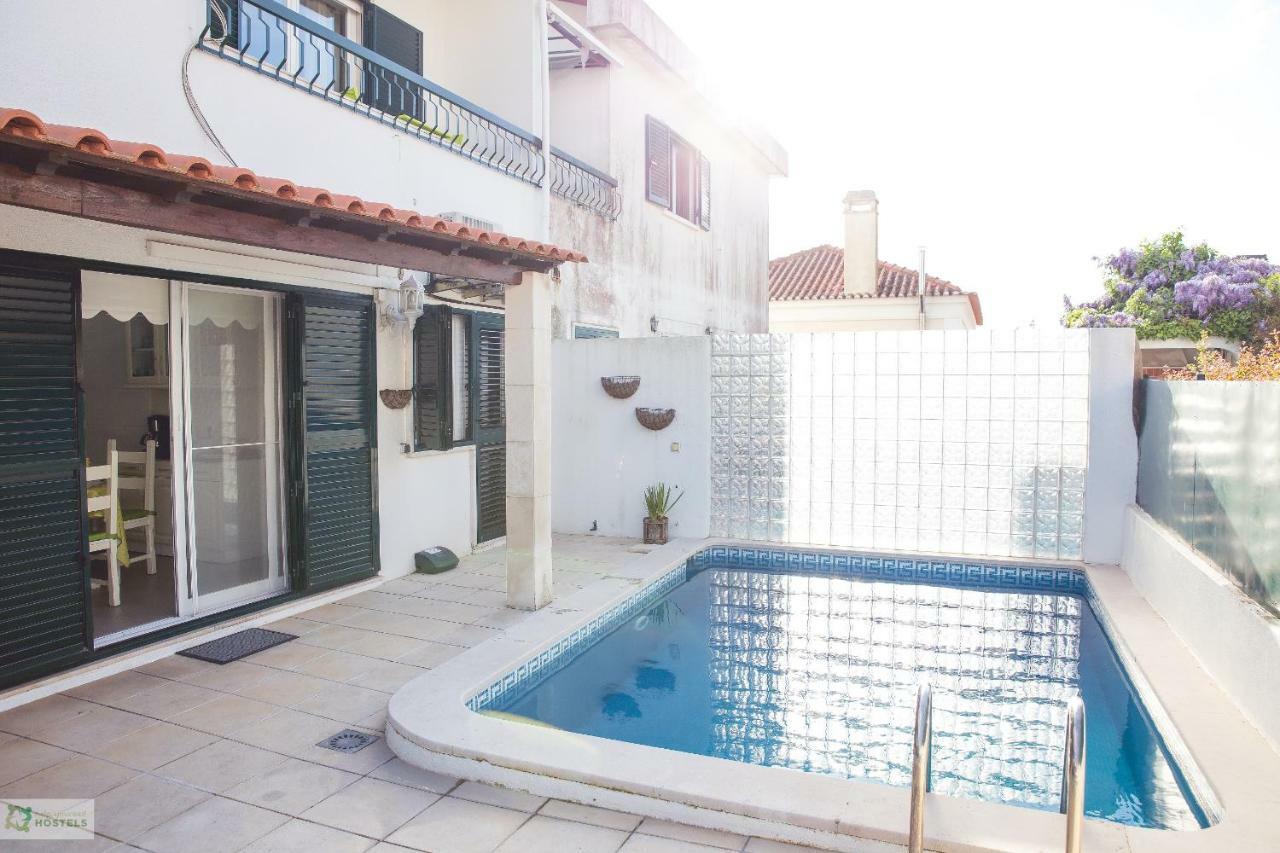 Help Yourself Hostels - Carcavelos Coast Екстериор снимка