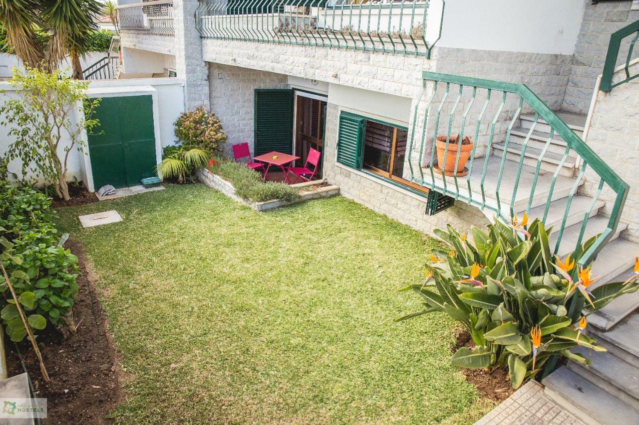 Help Yourself Hostels - Carcavelos Coast Екстериор снимка